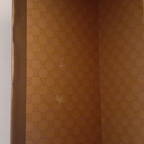 Gucci Women's shoe box vintage (empty) - Picture 9 of 13